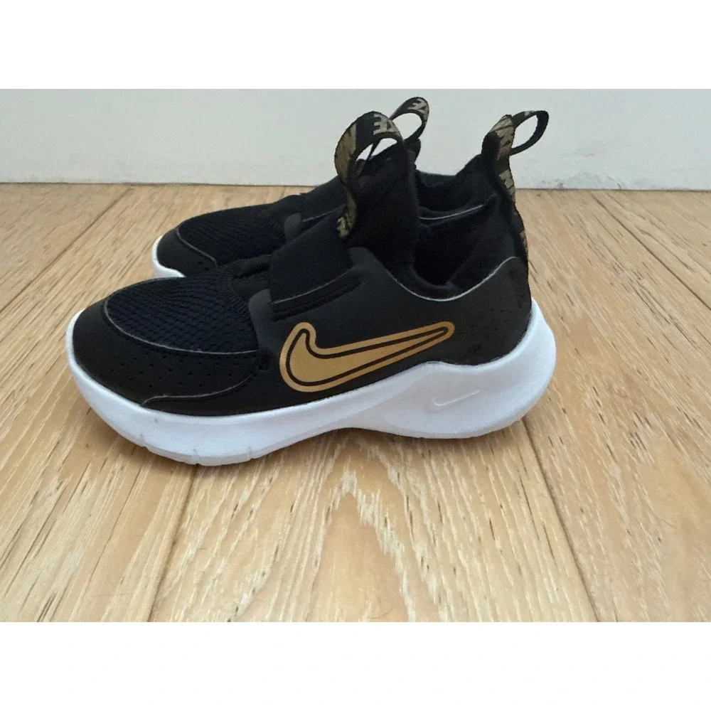 NIKE Kids Sneakers Slip On Athletic Sporty Lightweight 10C